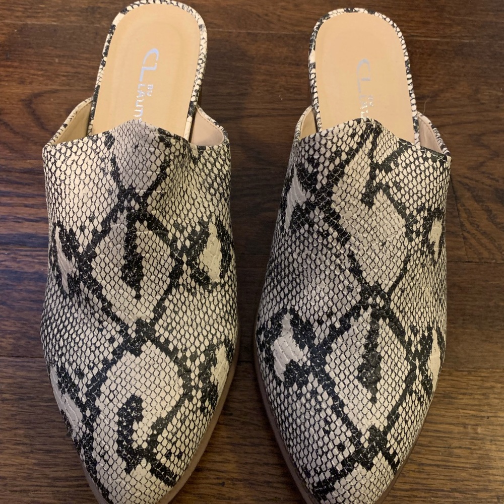 CL by Laundry size 7.5 snakeskin mules.